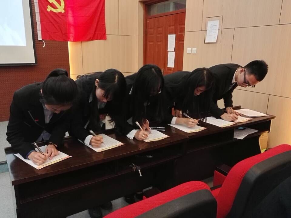 成人视频