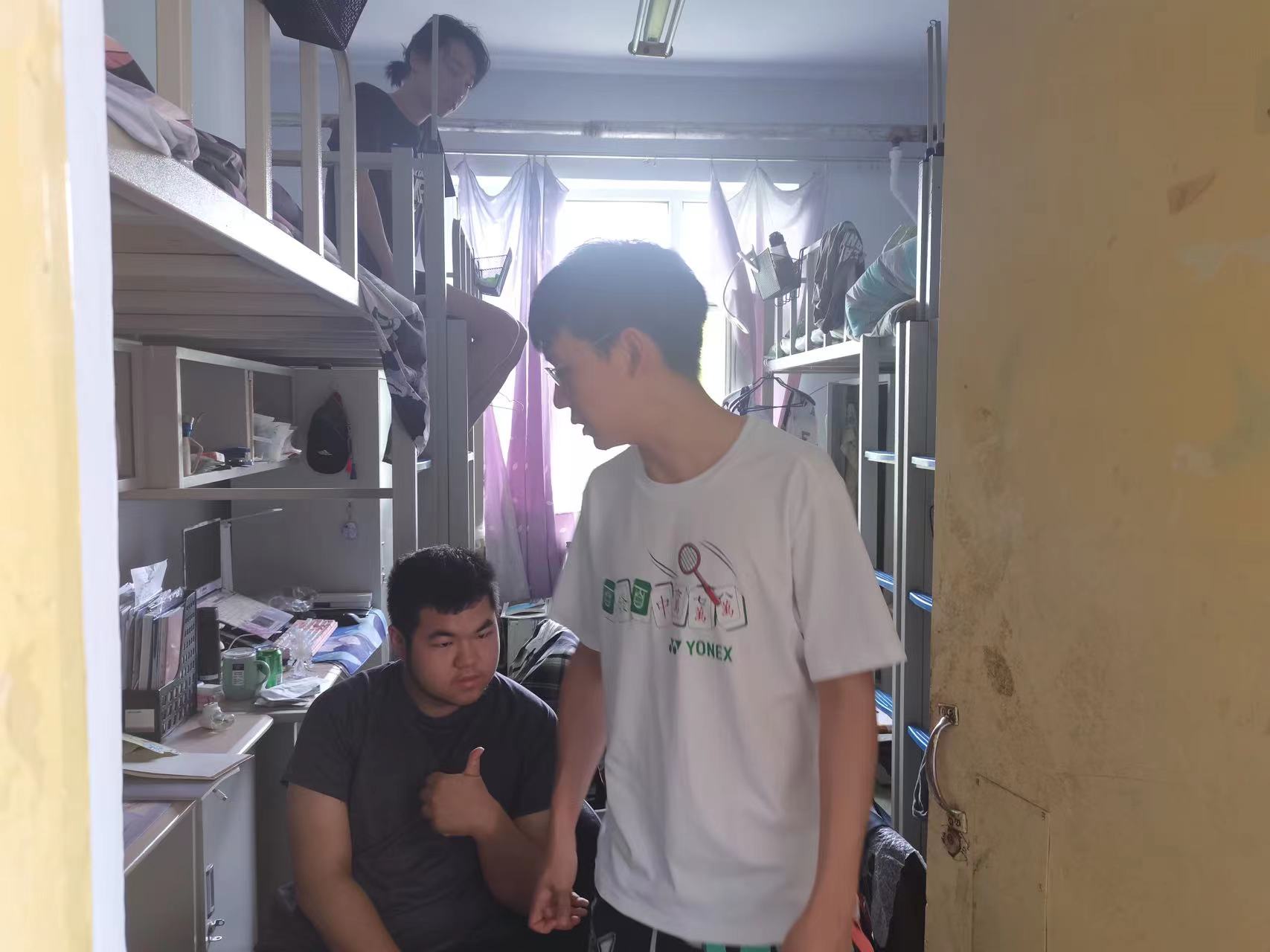 成人视频
