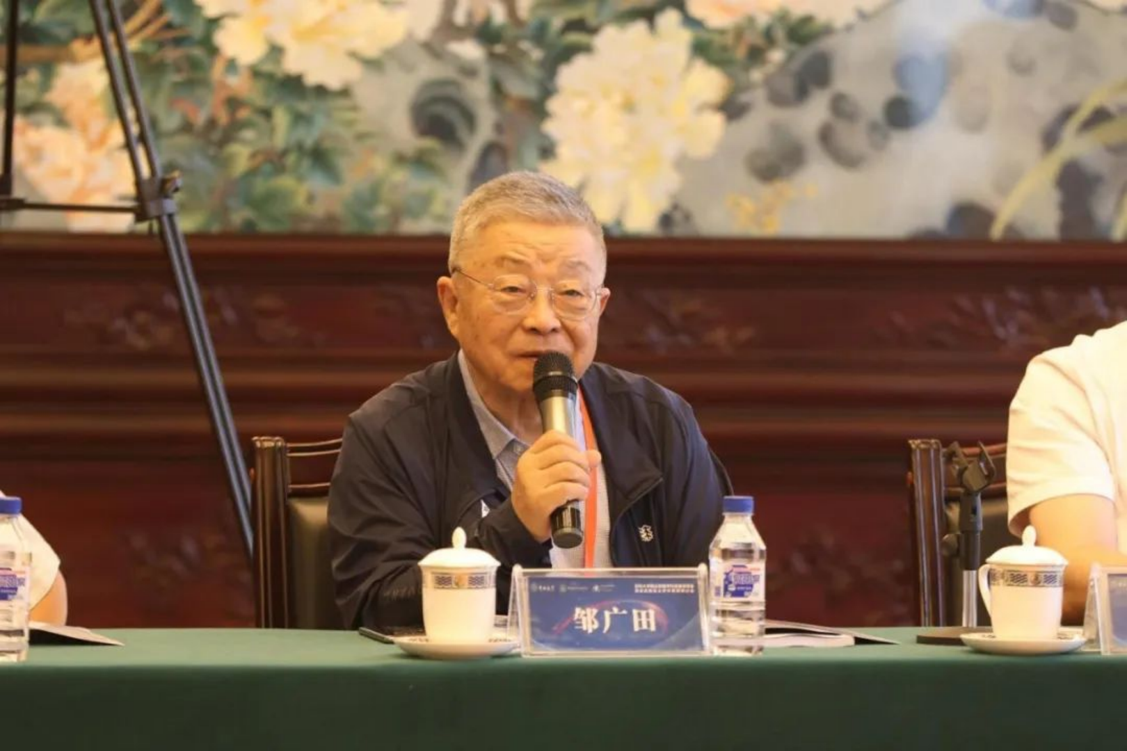 成人视频